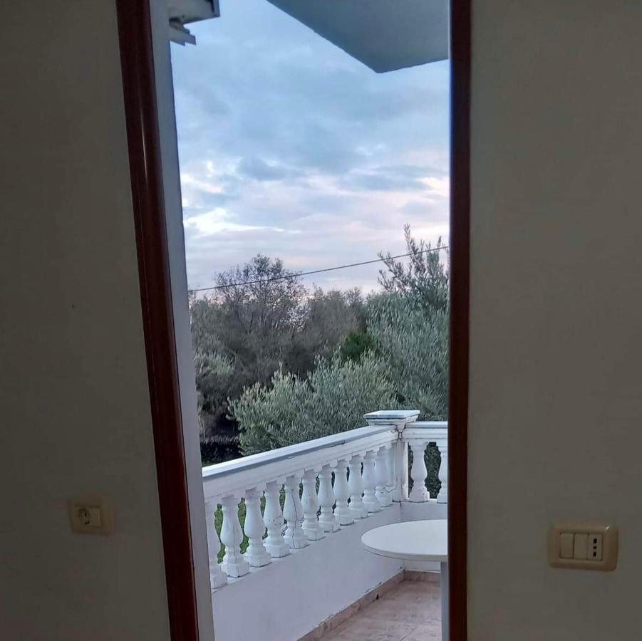 Irini'S Guesthouse Qeparo Kültér fotó
