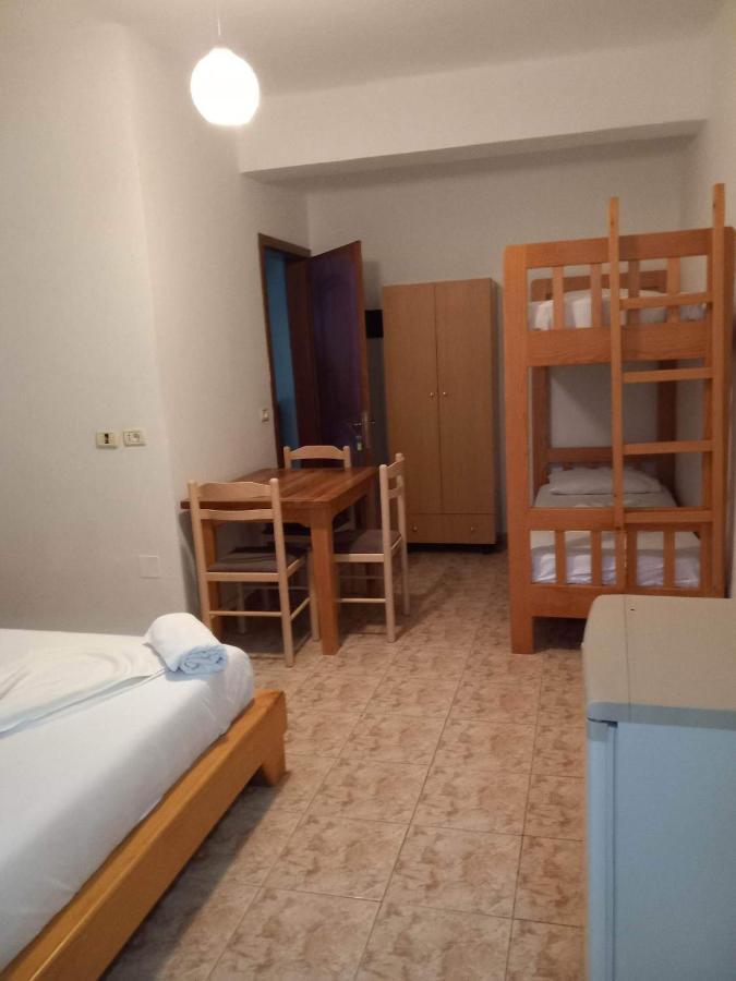 Irini'S Guesthouse Qeparo Kültér fotó